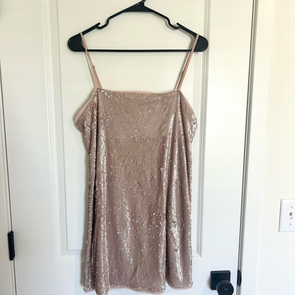 Lulu's Elegant Glam Blush Sequin Mini Dress Large - Picture 2 of 4